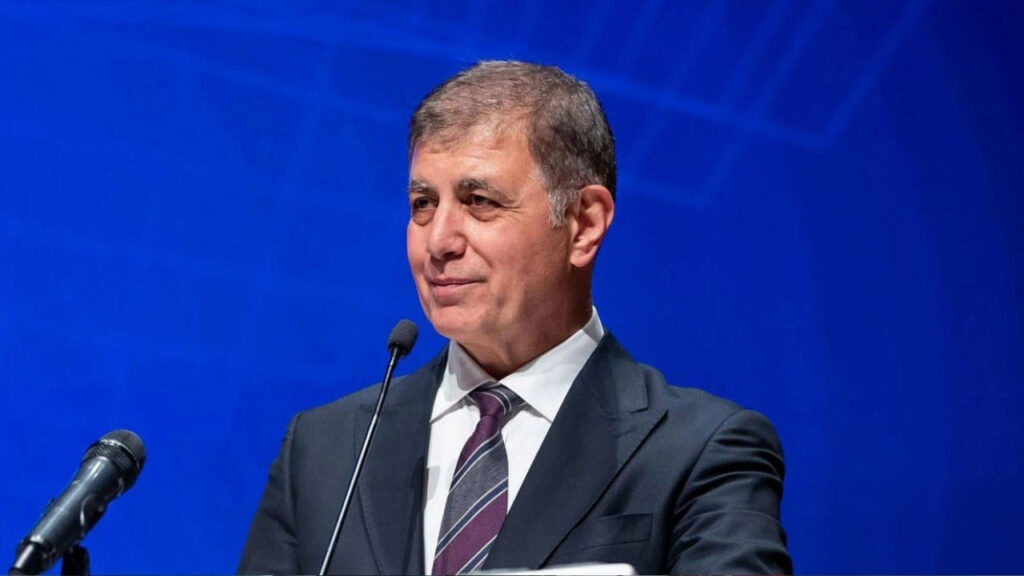 Cemil Tugay AKP’ye geçecek iddiasına çifte yalanlama!